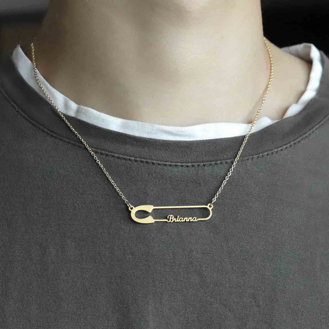 Safety pin necklace gold